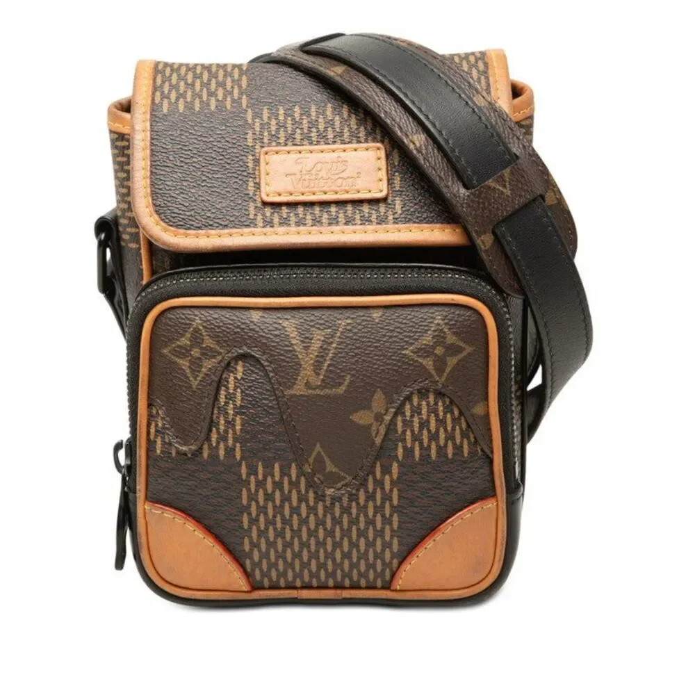 Louis Vuitton Amazon Messenger Damier Giant NIGO